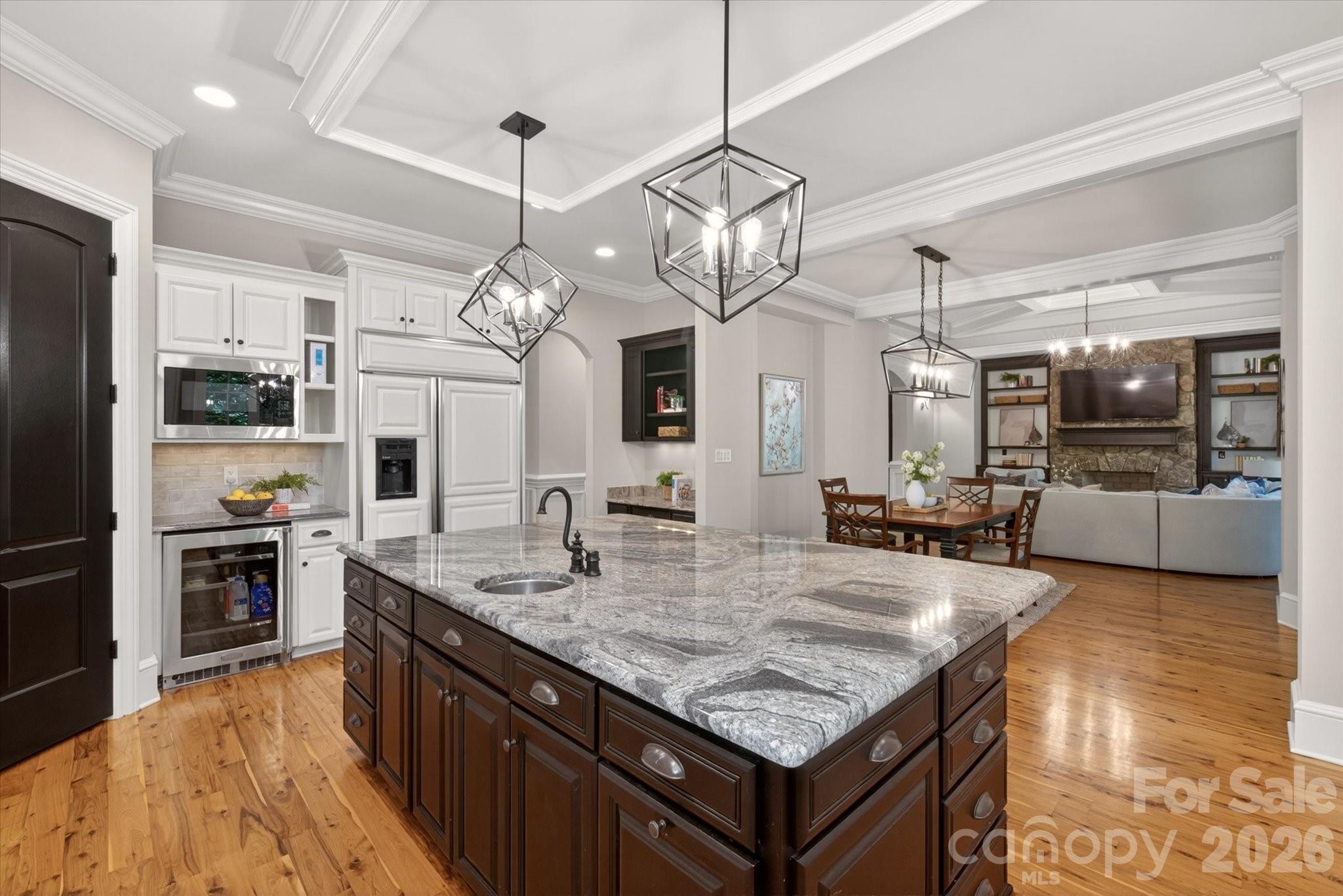 1629 Lookout Circle