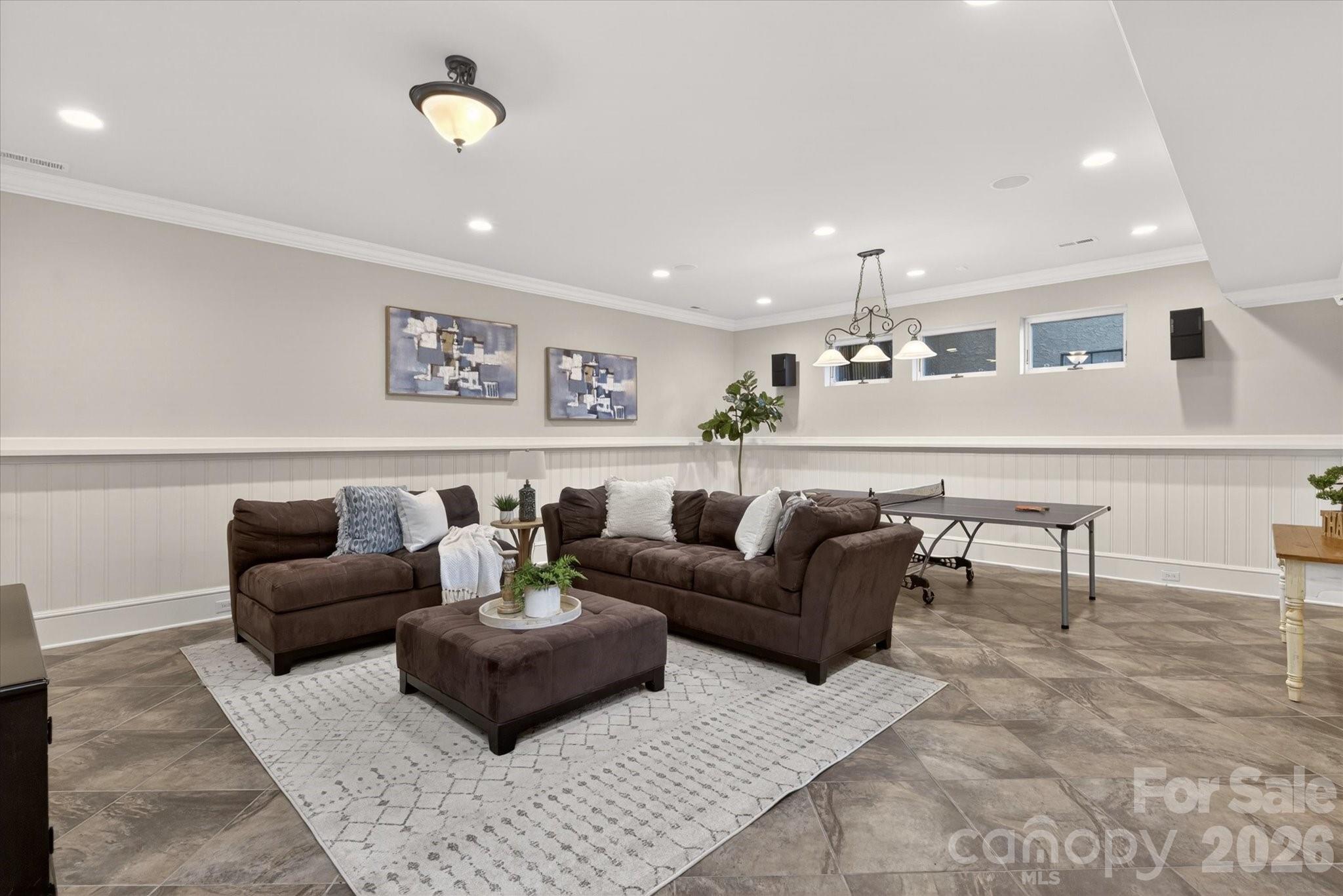 1629 Lookout Circle