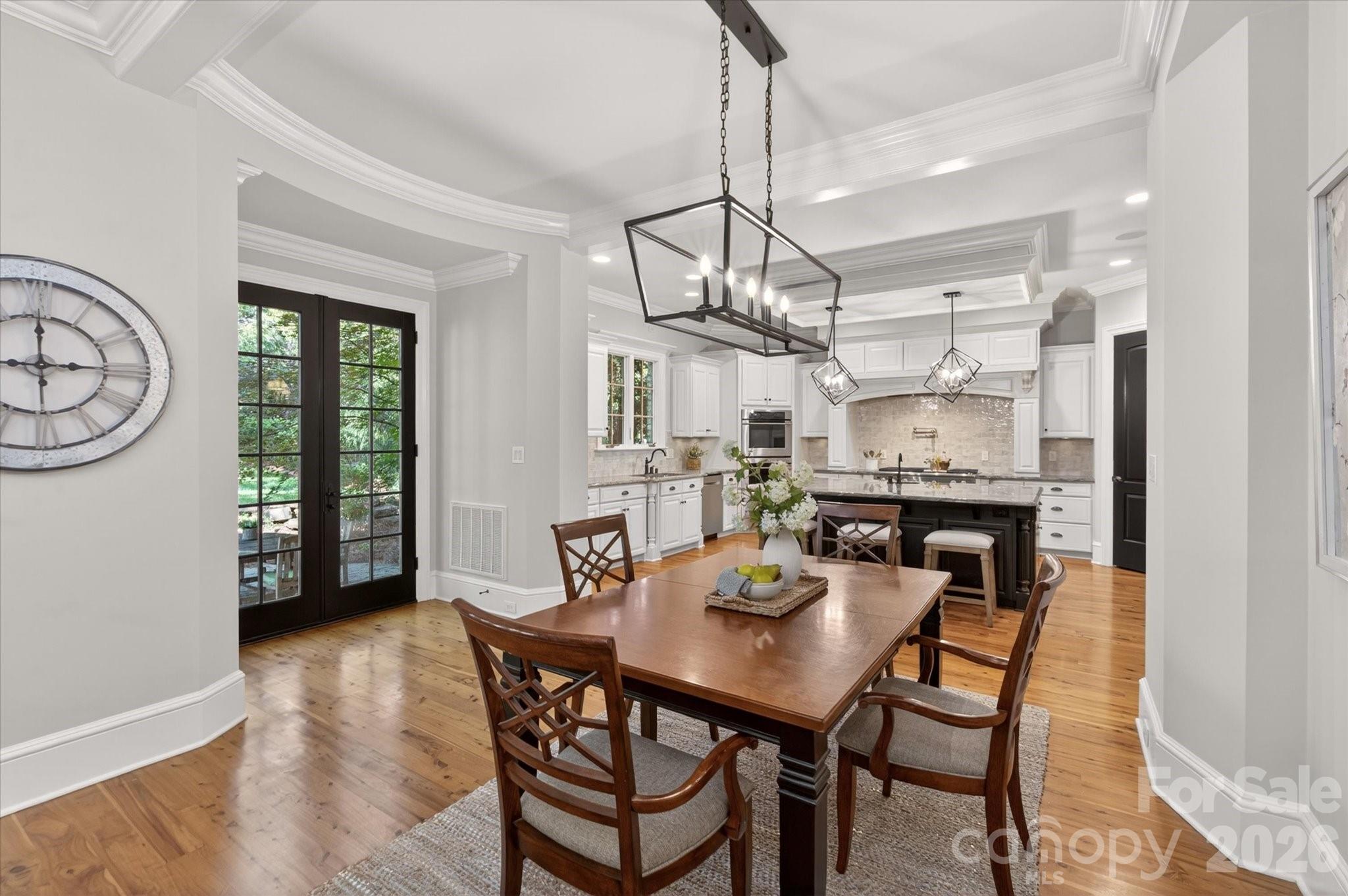 1629 Lookout Circle