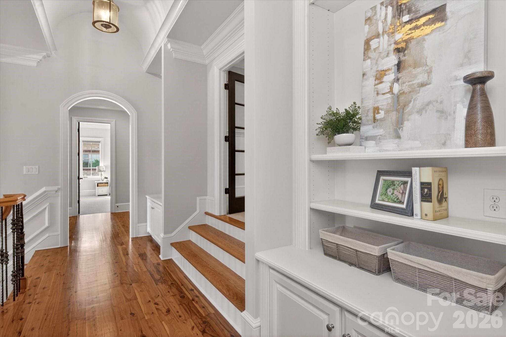 1629 Lookout Circle