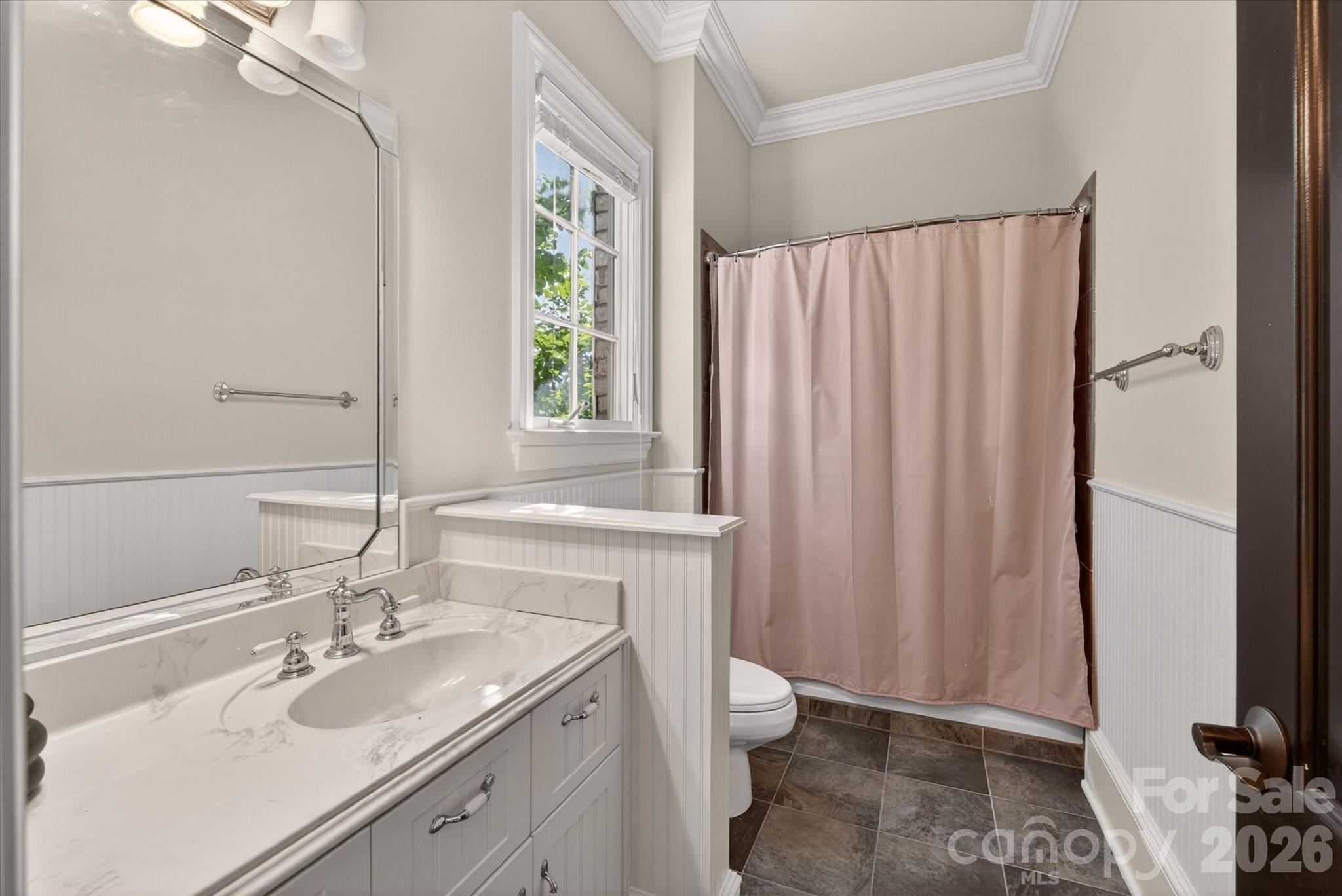 1629 Lookout Circle