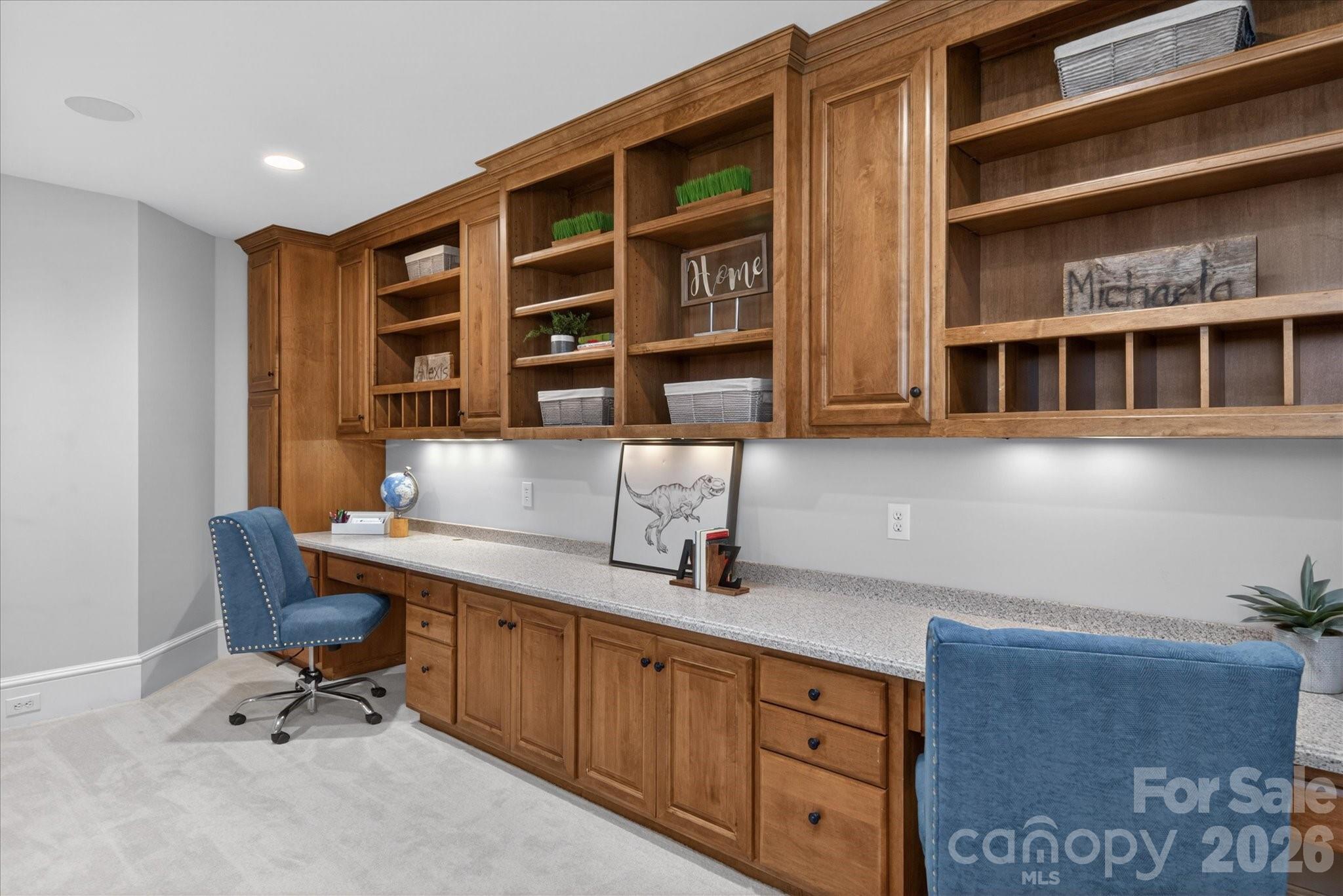 1629 Lookout Circle