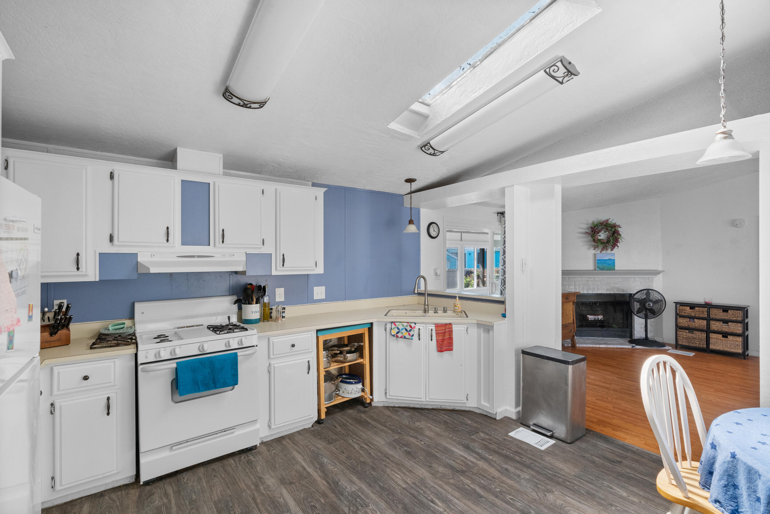 1317 N V Street, Spc 202