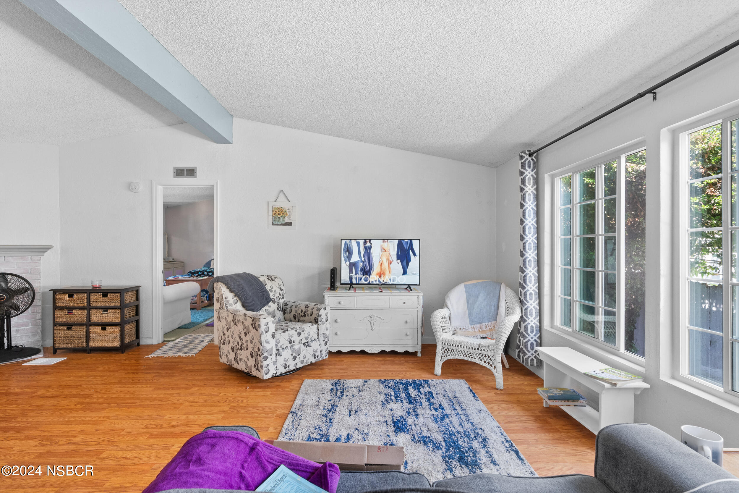 1317 N V Street, 202