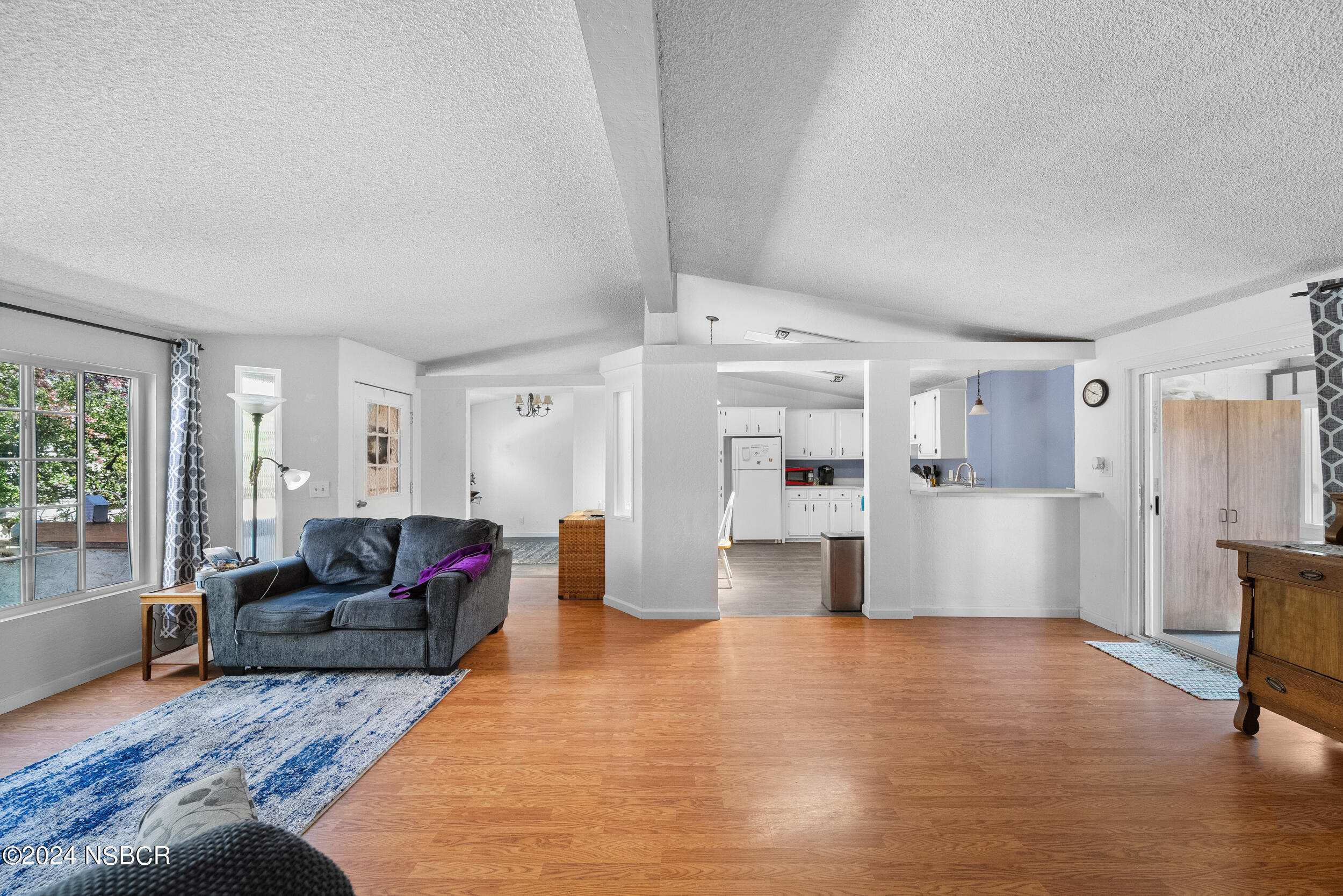 1317 N V Street, 202