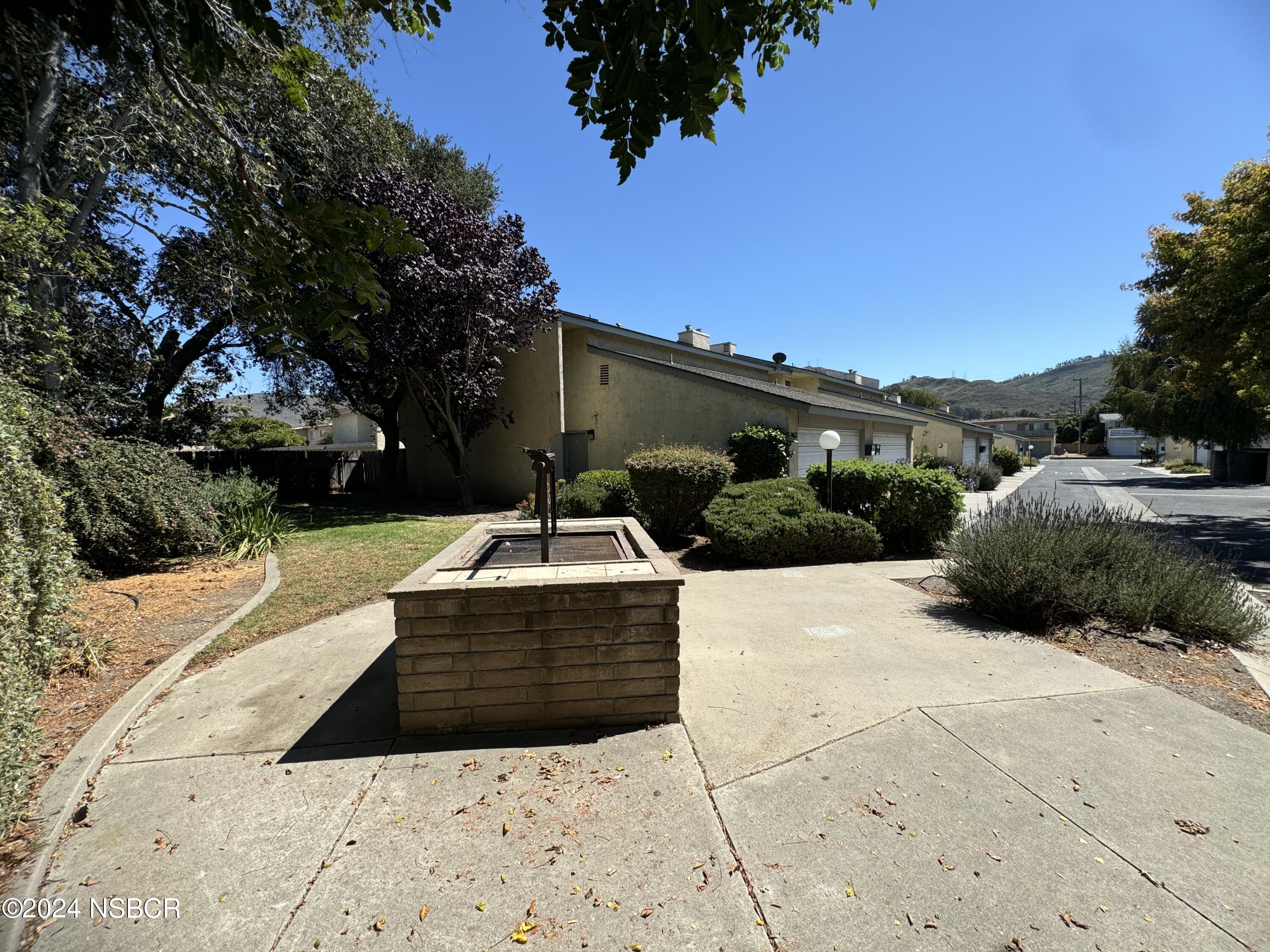 931 E Cypress Avenue