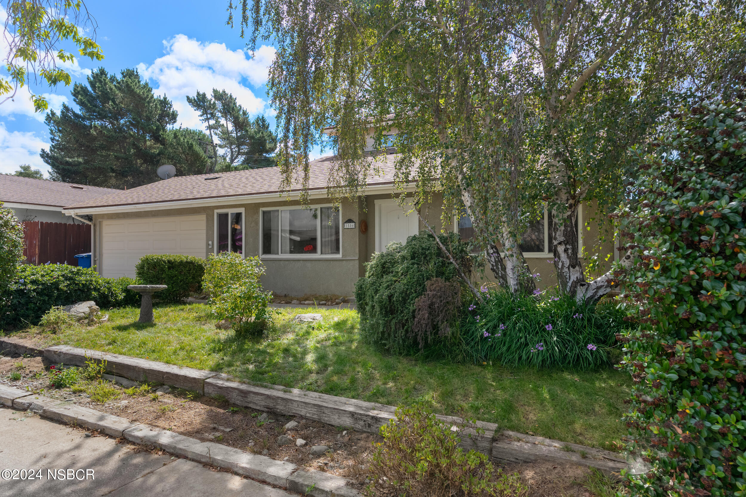 1586 Calle Primera