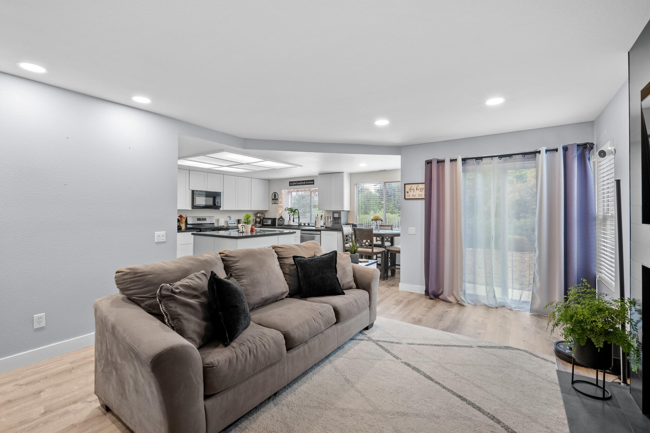 1241 Stonebrook Drive