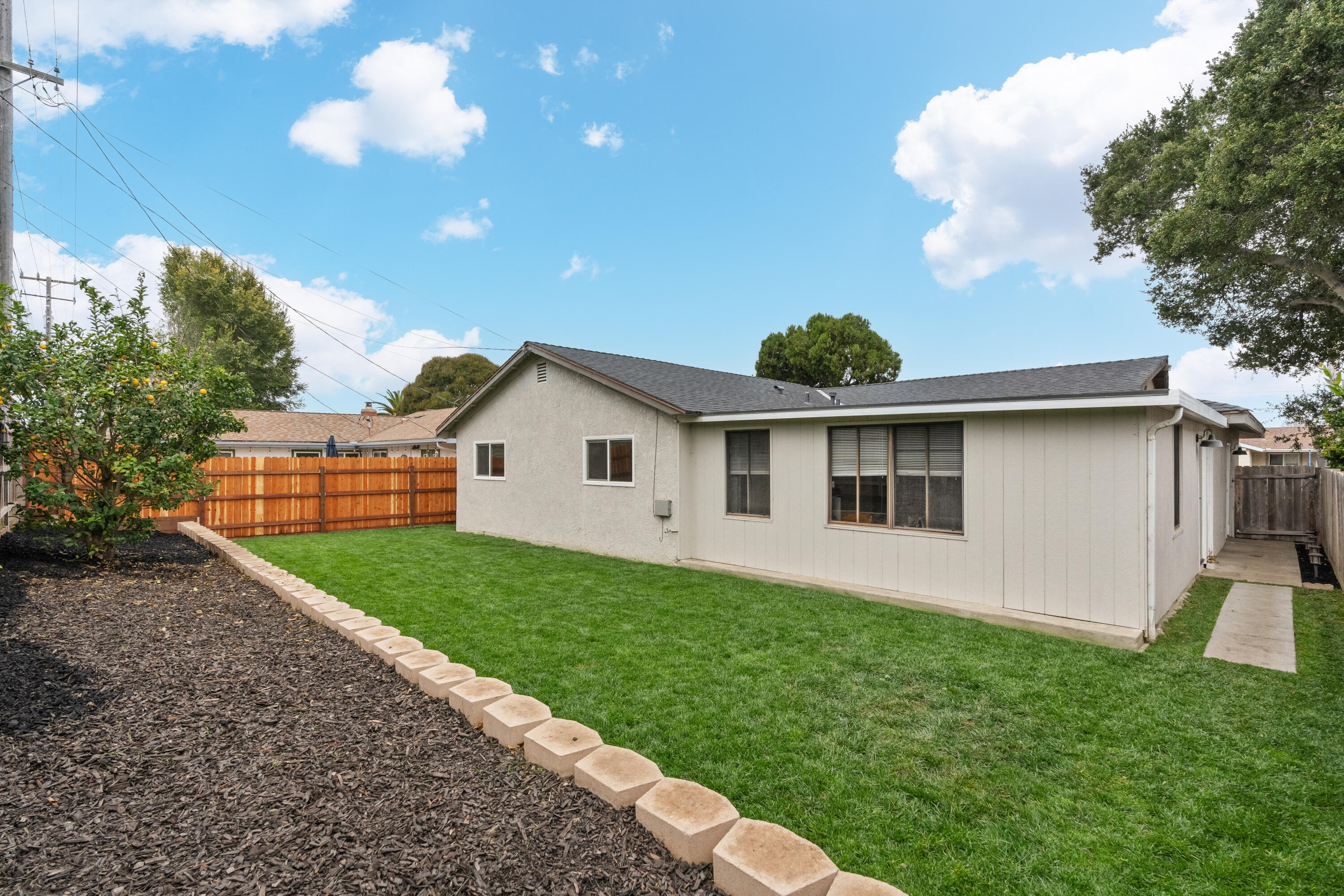 1220 W Lime Avenue