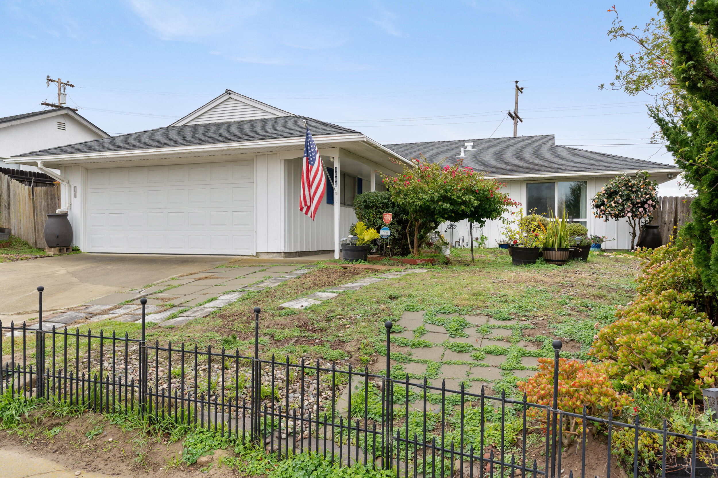 4088 Stardust Road