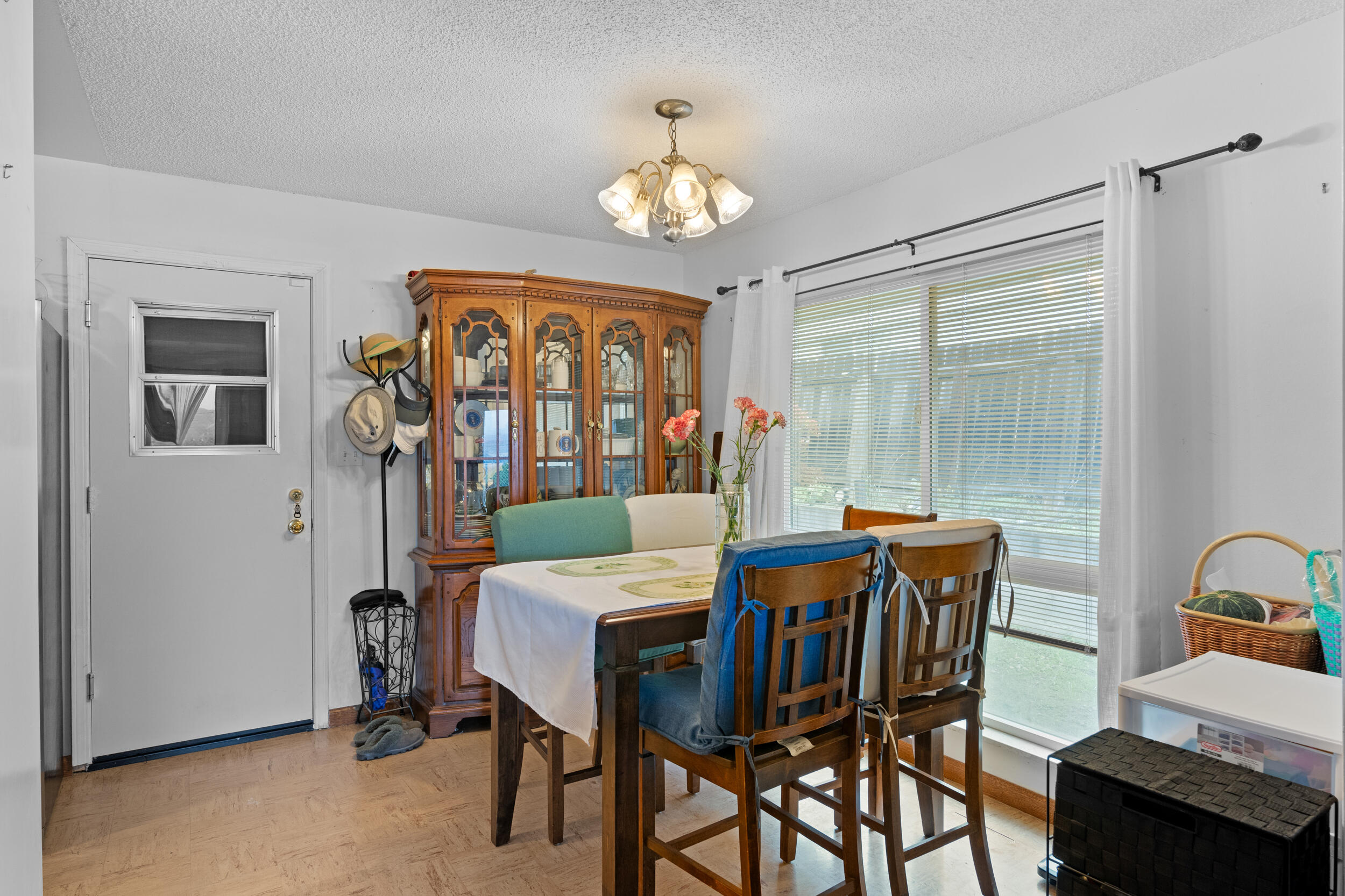 4088 Stardust Road