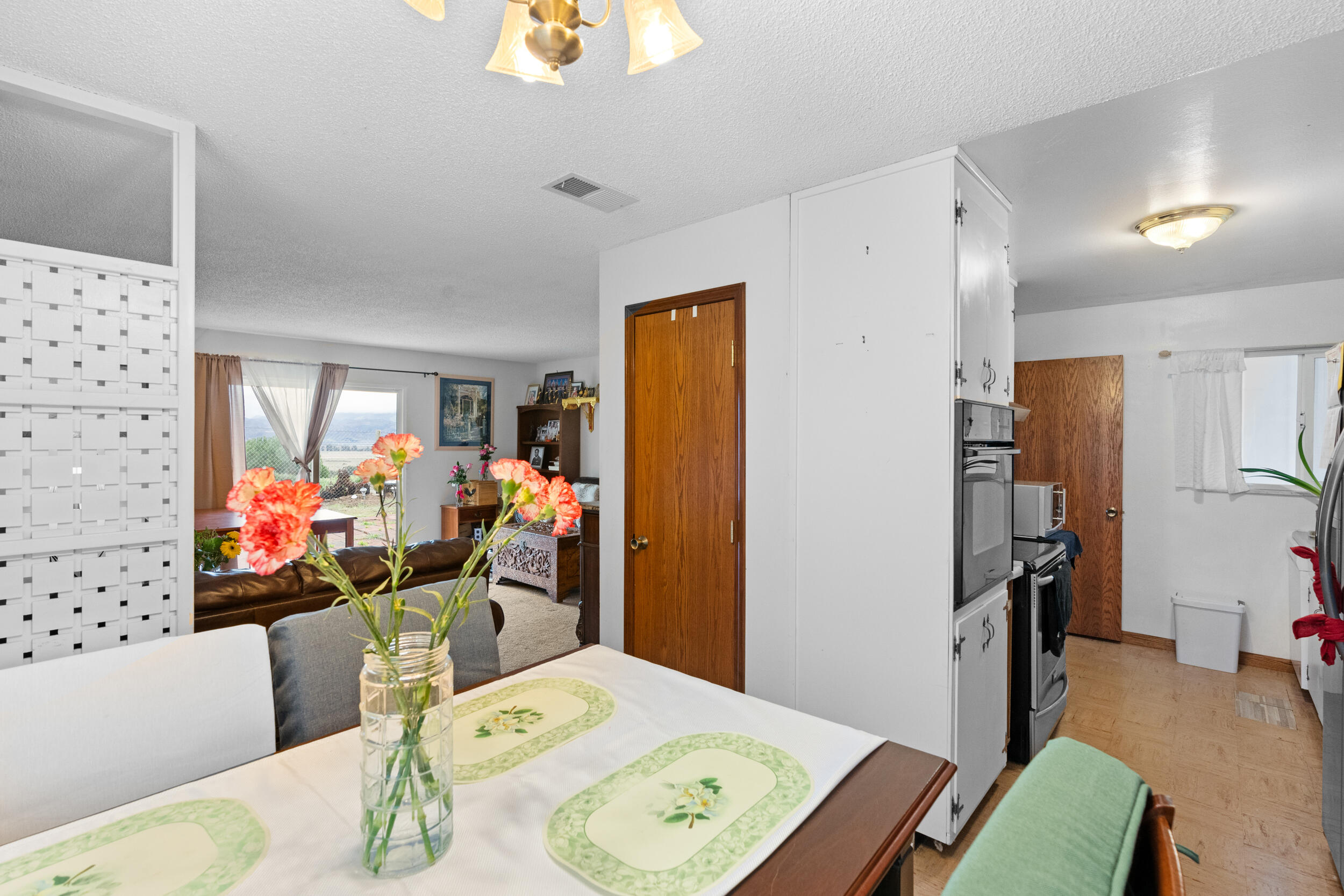 4088 Stardust Road