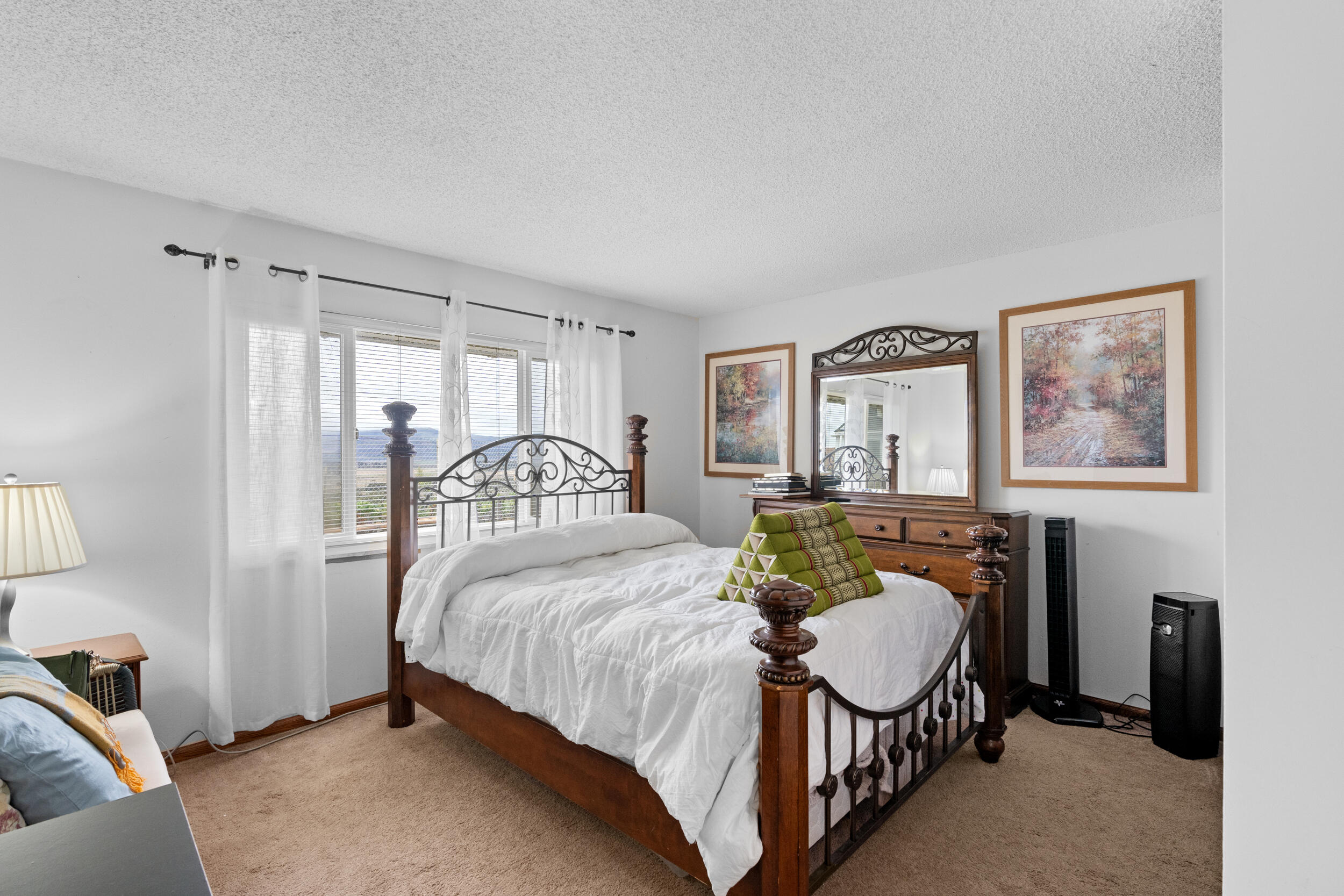 4088 Stardust Road