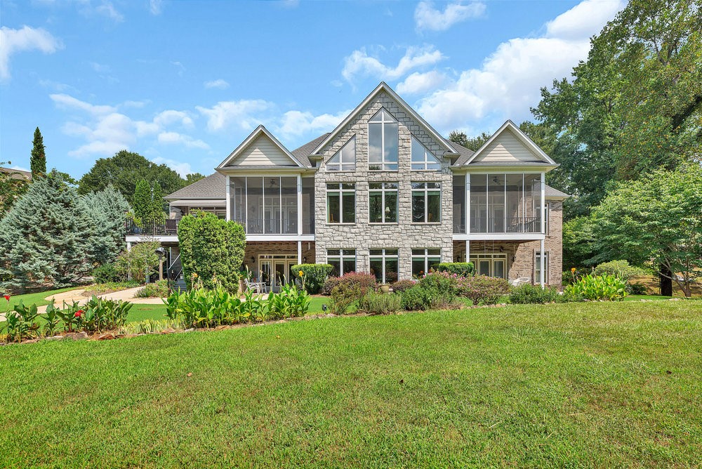 1024 North Shore Drive