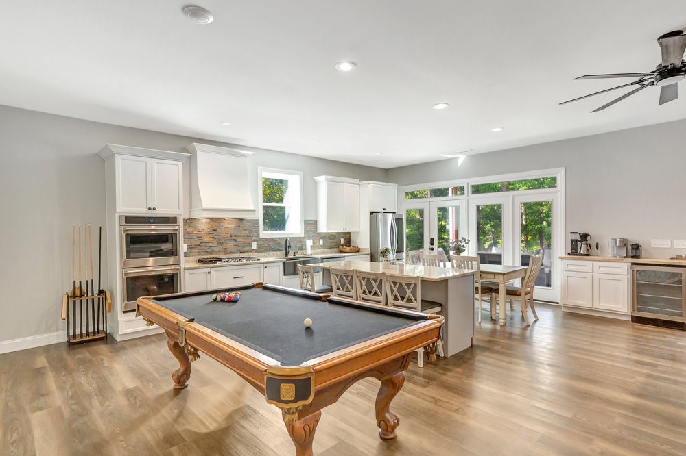 401 Broadwater Circle