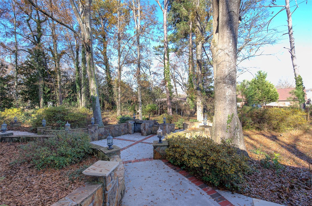 203 Lancaster Drive Drive