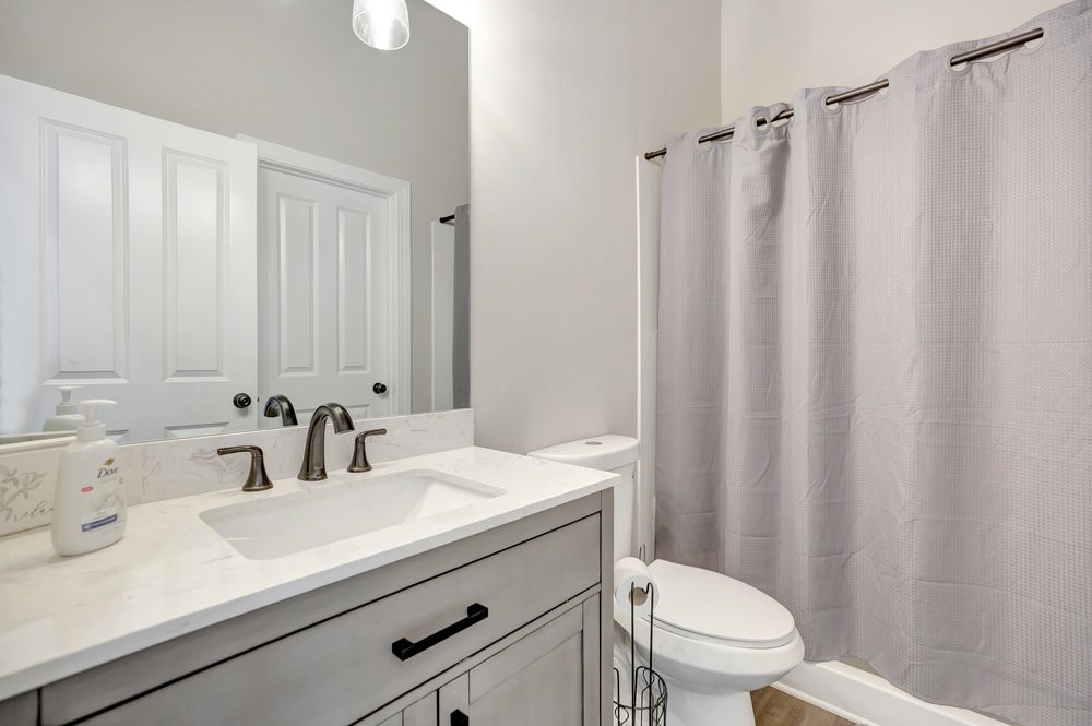 401 Broadwater Circle