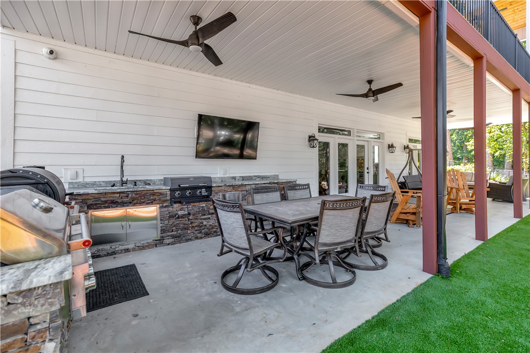 401 Broadwater Circle