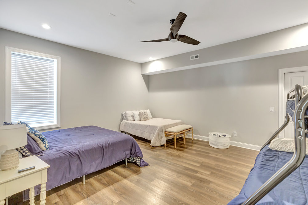 401 Broadwater Circle