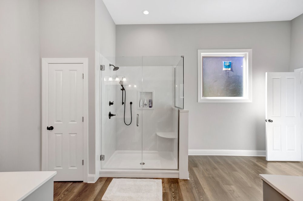 401 Broadwater Circle