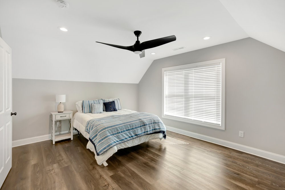 401 Broadwater Circle