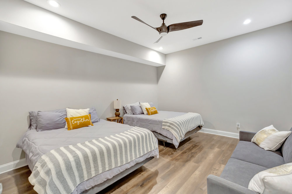 401 Broadwater Circle