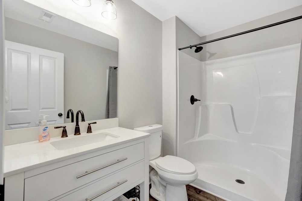 401 Broadwater Circle