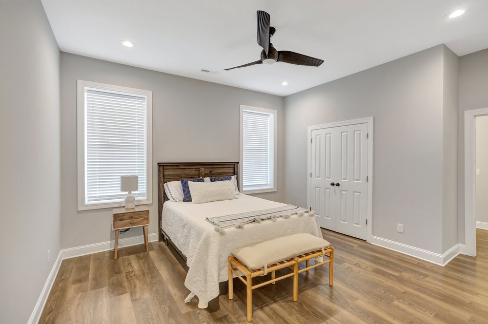 401 Broadwater Circle