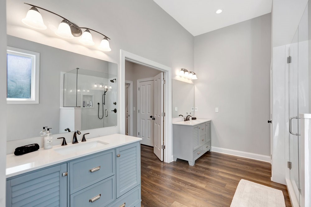 401 Broadwater Circle