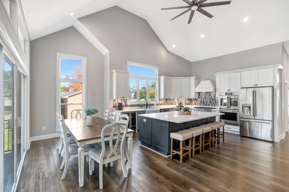 401 Broadwater Circle