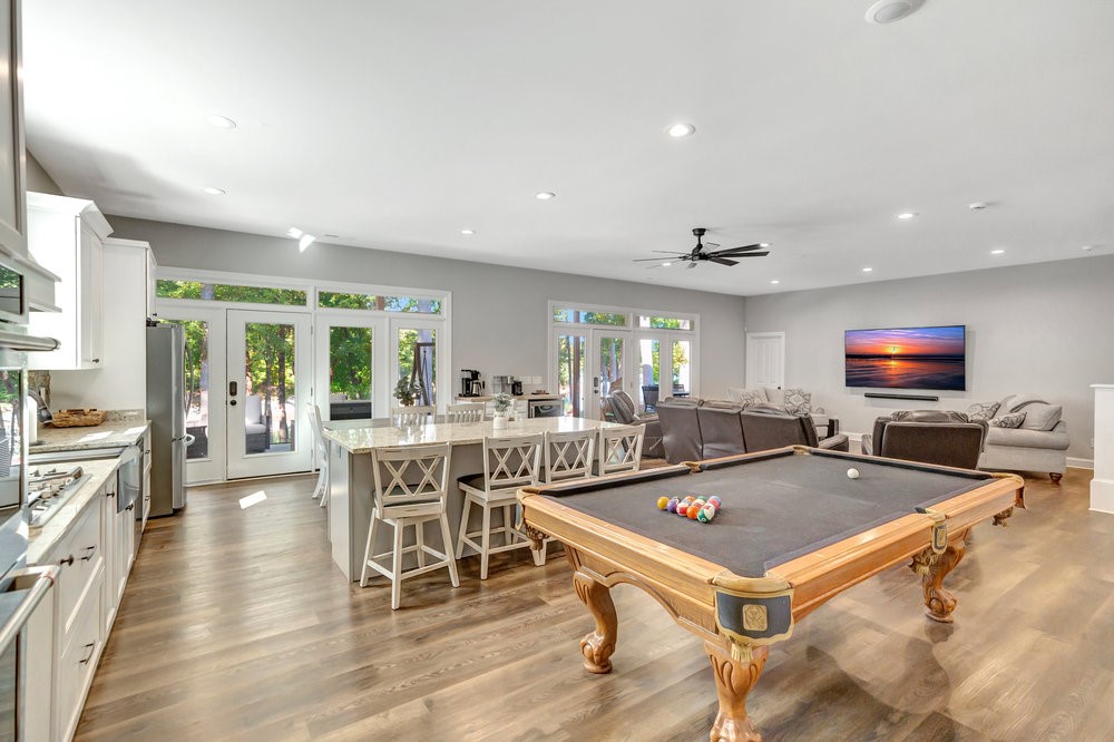 401 Broadwater Circle