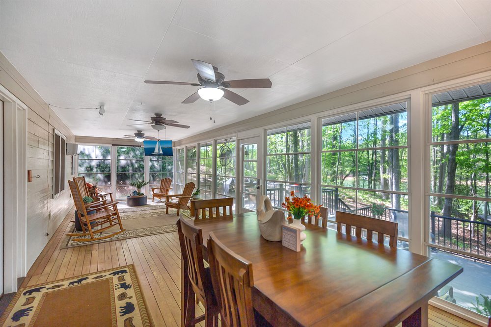 400 Paradise Circle