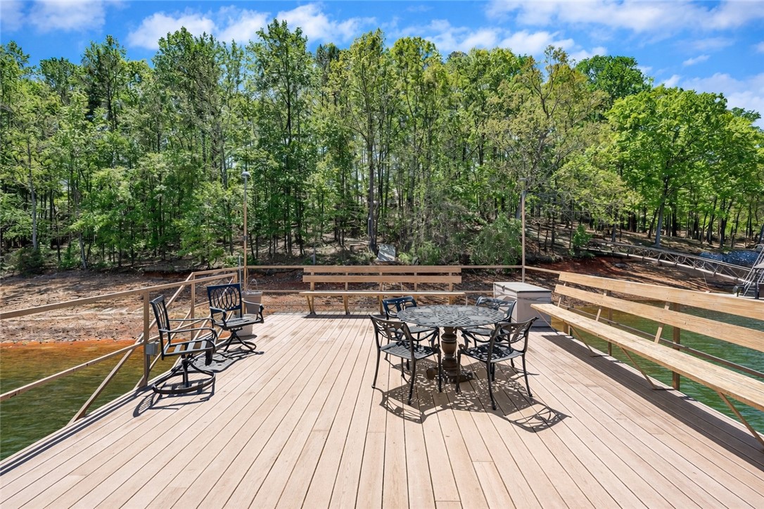 400 Paradise Circle
