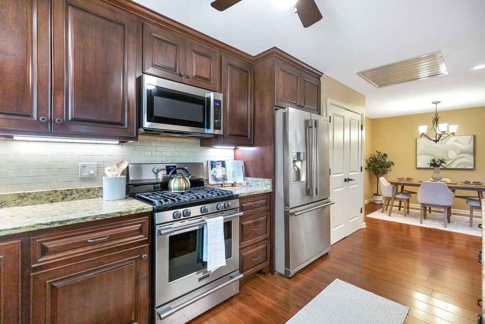 400 Paradise Circle