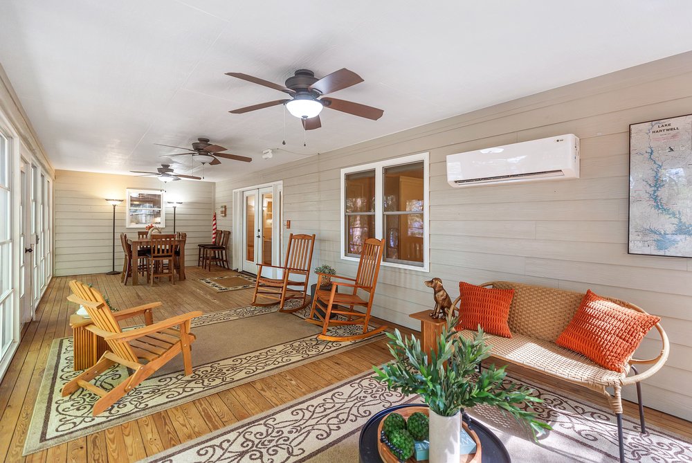 400 Paradise Circle
