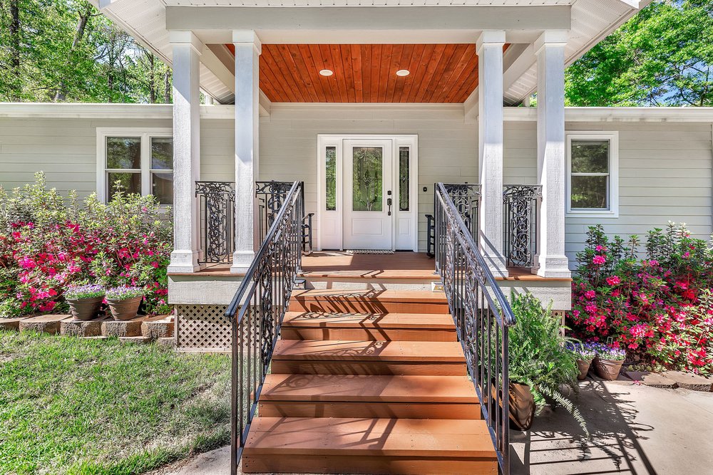 400 Paradise Circle