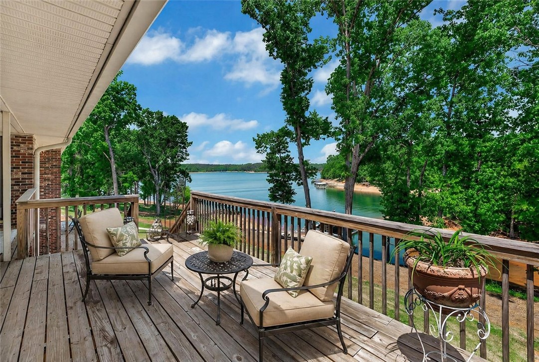 2212 Surfside Drive