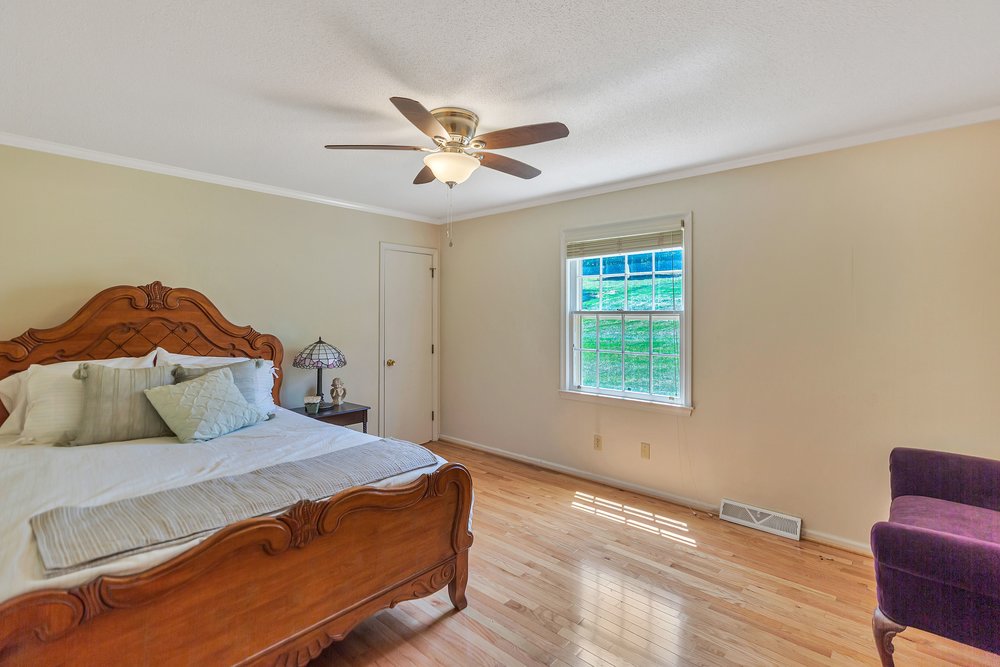 2212 Surfside Drive