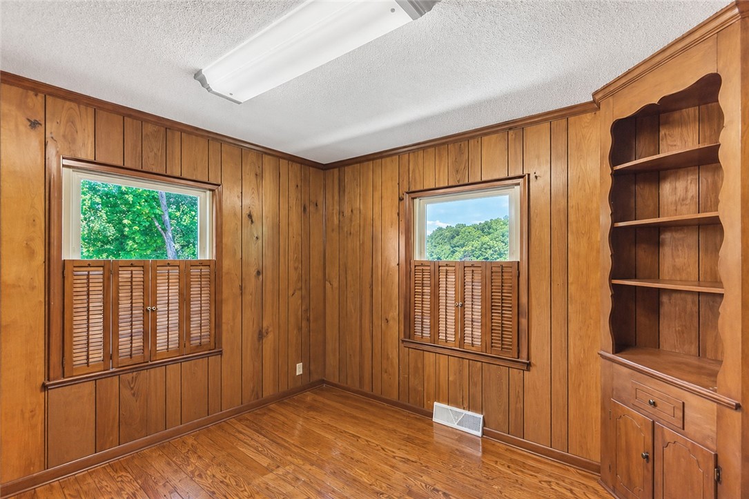 2212 Surfside Drive