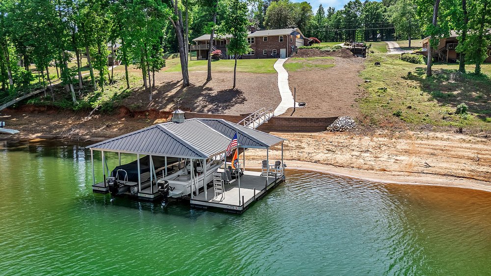 2212 Surfside Drive