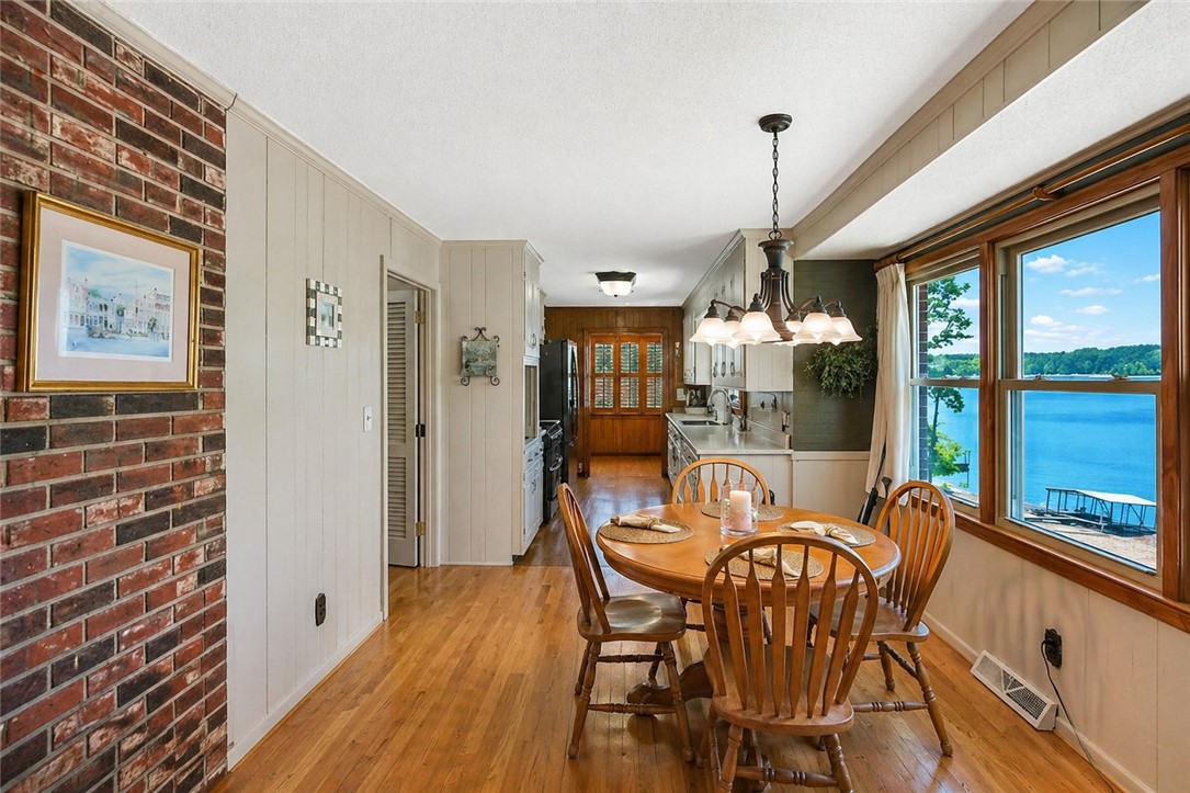 2212 Surfside Drive