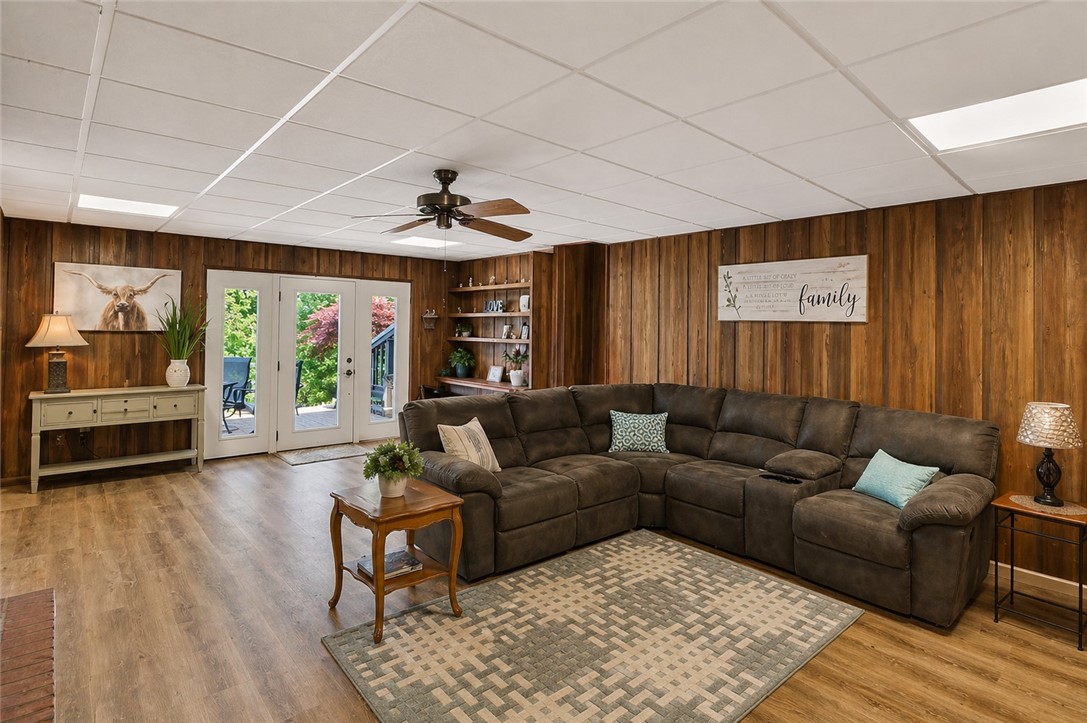 2212 Surfside Drive