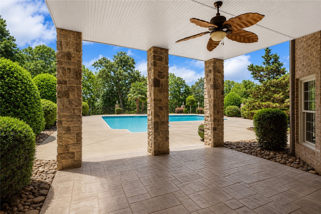 114 Willowbend Drive