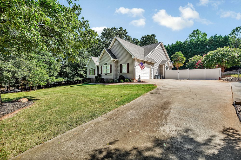 204 Waites Lane