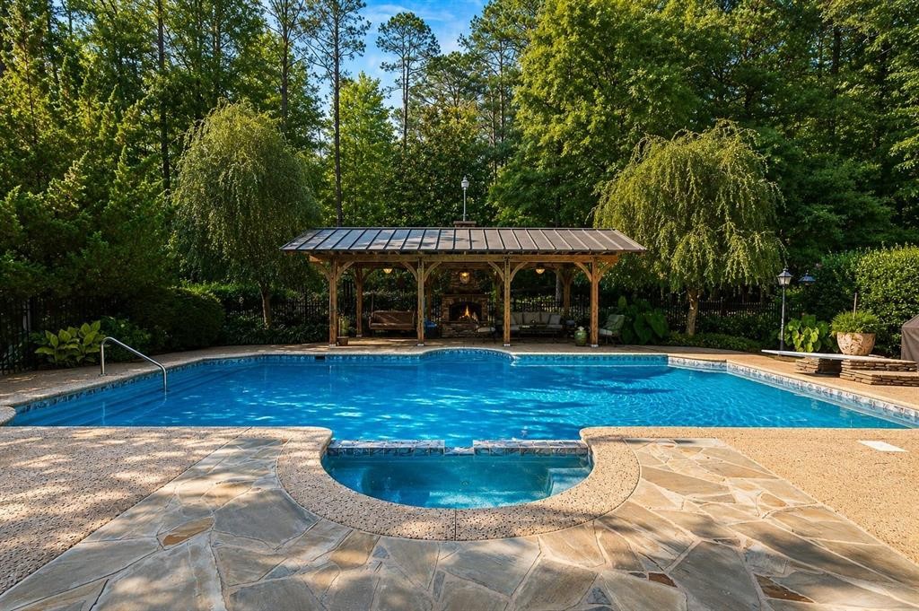 325 Lanham Circle