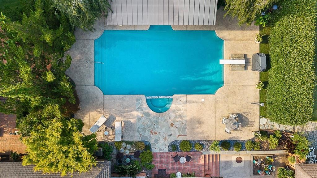 325 Lanham Circle
