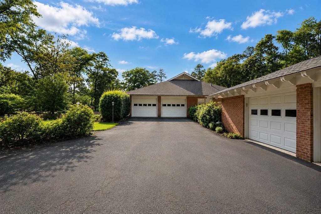 325 Lanham Circle