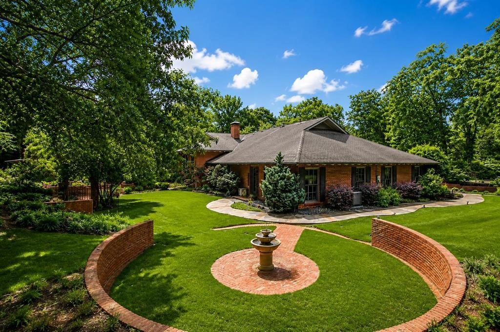 325 Lanham Circle