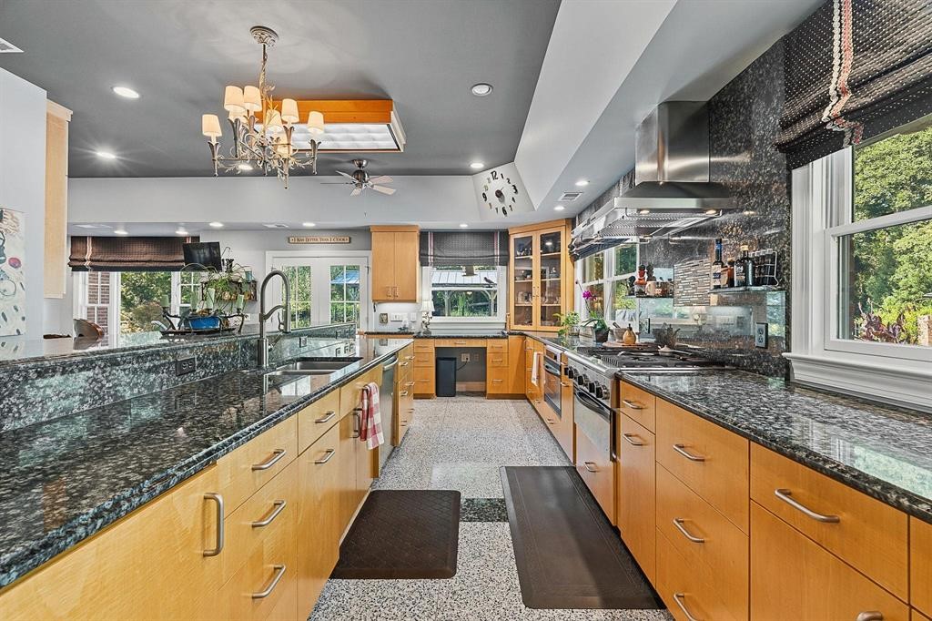 325 Lanham Circle