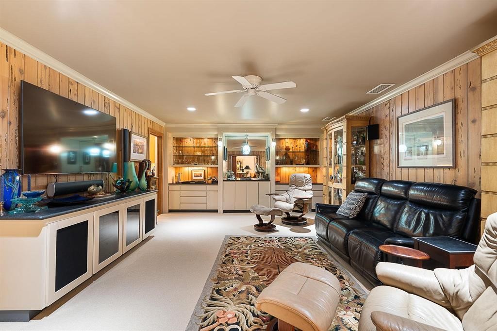 325 Lanham Circle